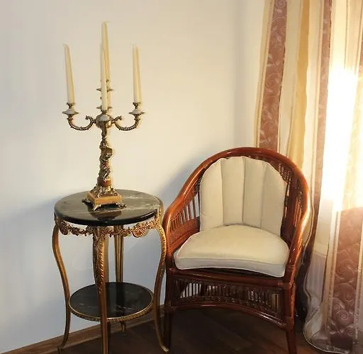 Πανσιόν Columba Livia 3*