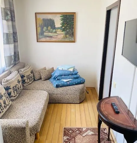 Columba Livia Πανσιόν 3*