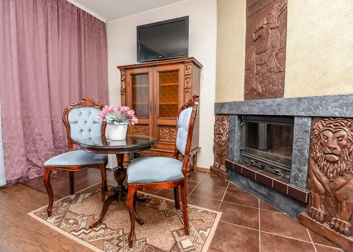 Columba Livia Πανσιόν 3*